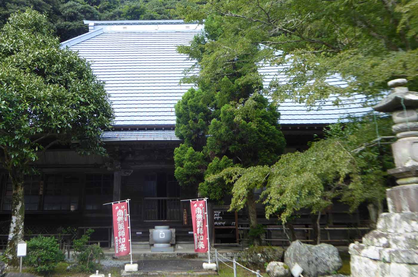 小松寺の本堂