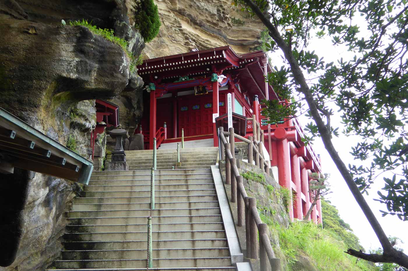 諏訪神社から観音堂への階段