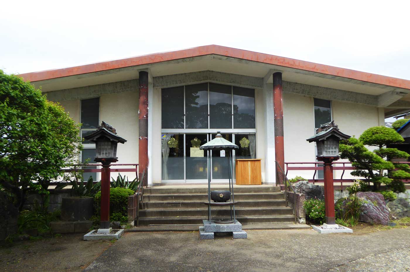 塩蔵寺の本堂