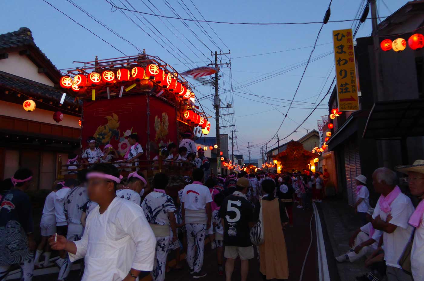 千倉の祭り　平舘と寺庭の山車