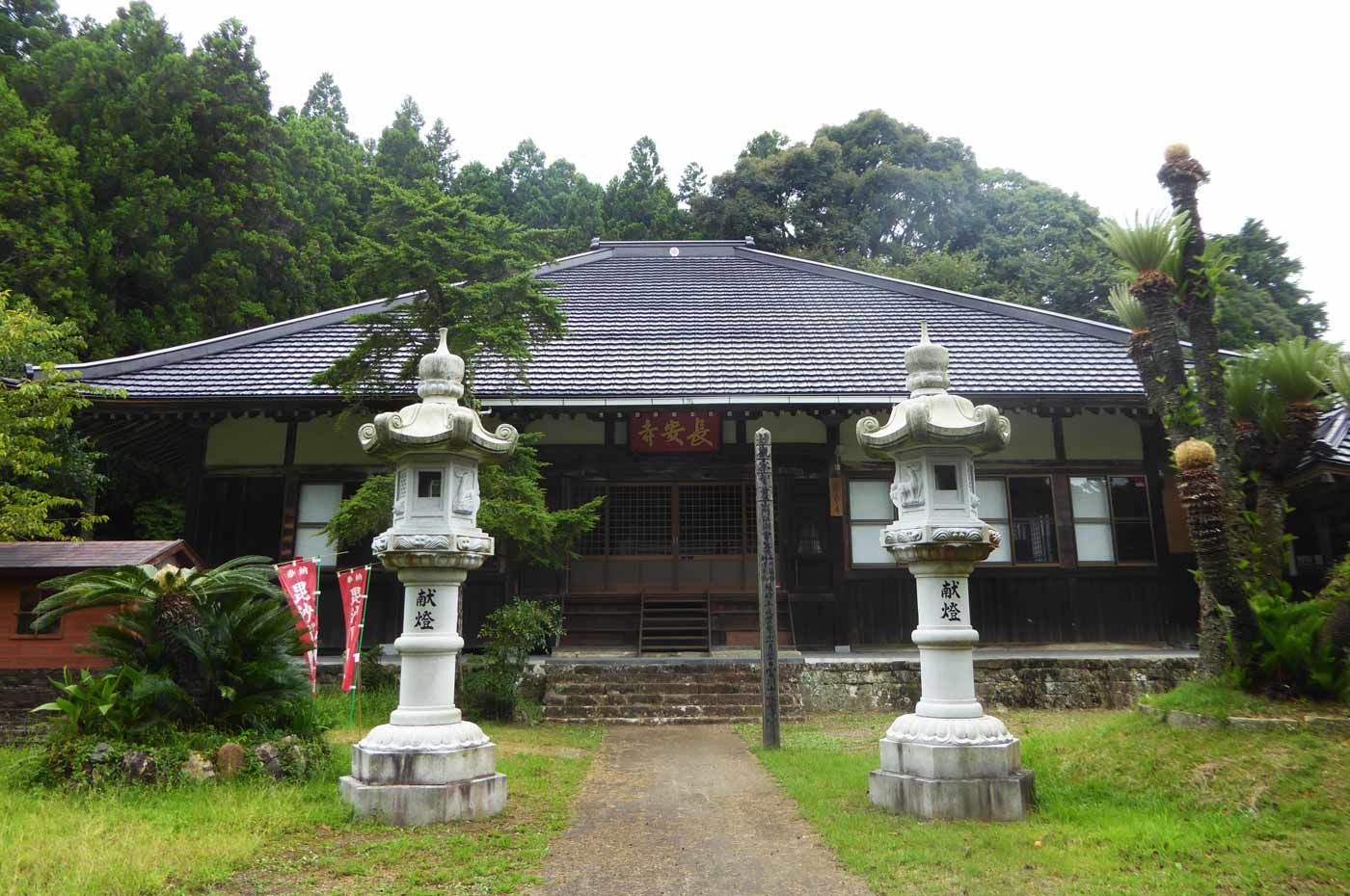 長安寺の本堂