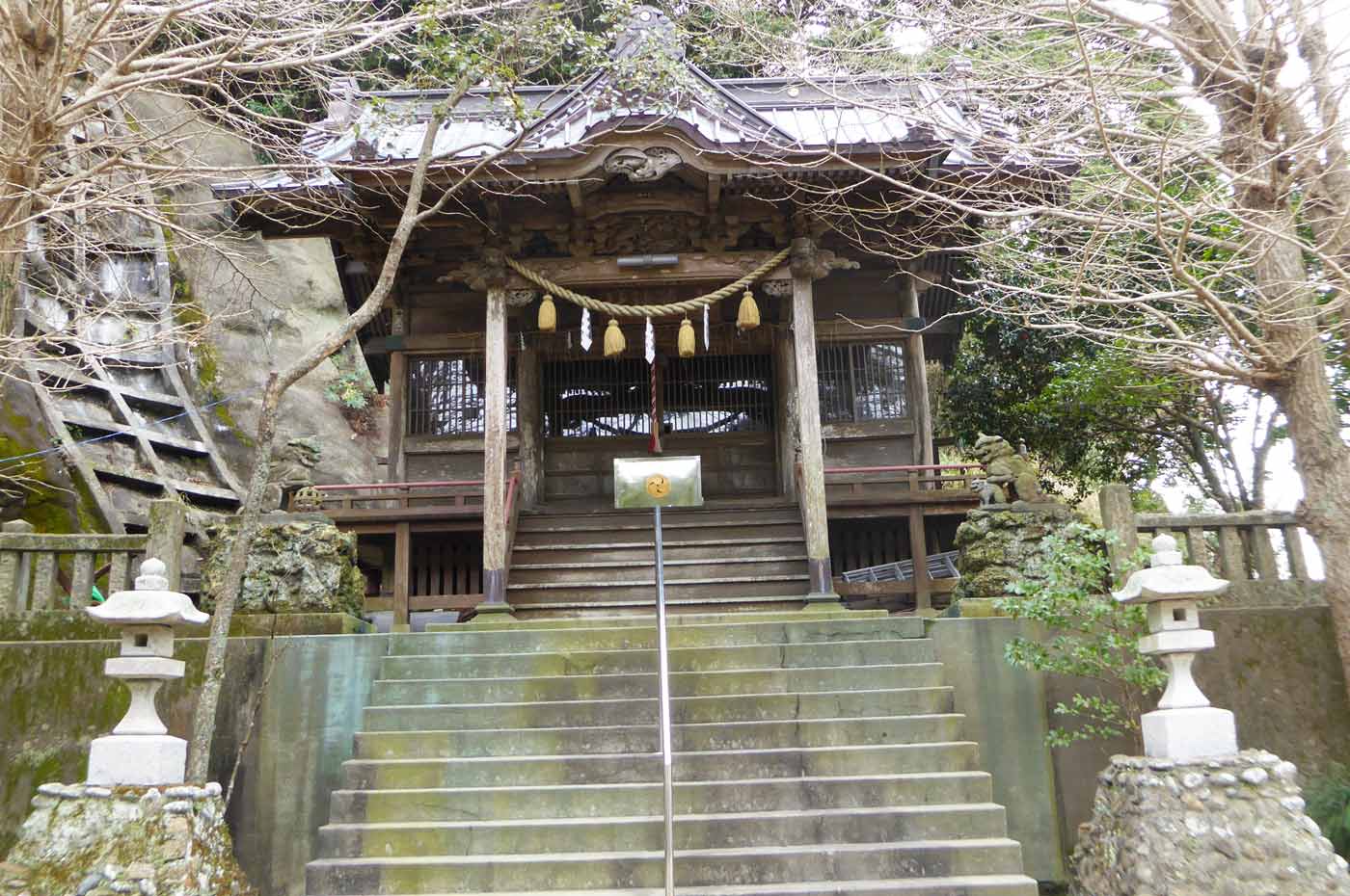 小湊神社拝殿