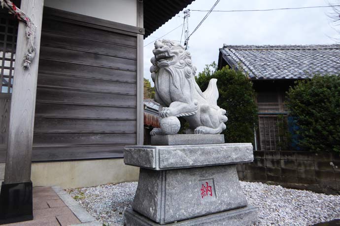 青木神社の狛犬（右）の画像