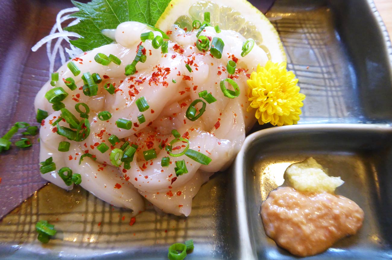マンボウの刺身（キモ付き）