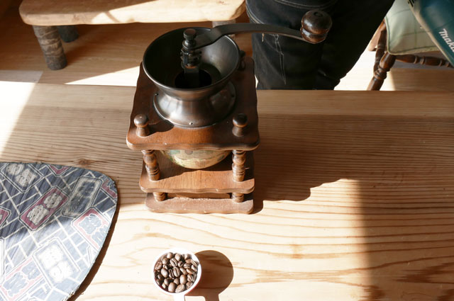 コーヒー豆の焙煎の様子