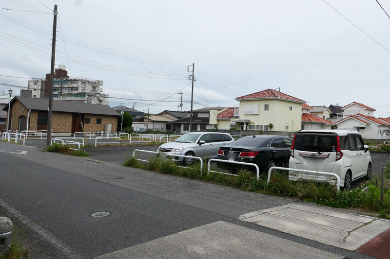 いわし照の駐車場