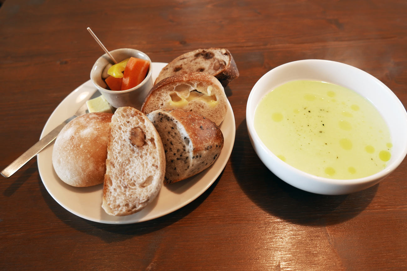 オルネカフェのスープセットの画像