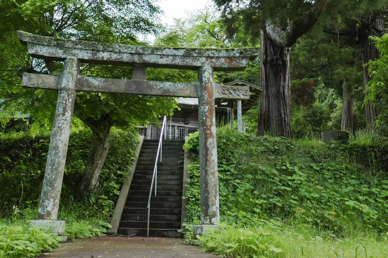 八幡神社の鳥居の画像