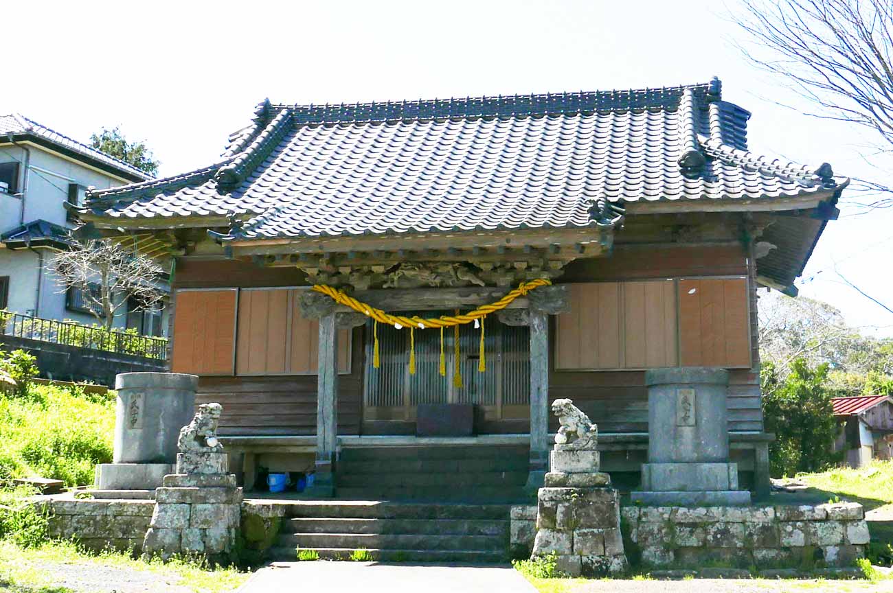 白幡神社の拝殿