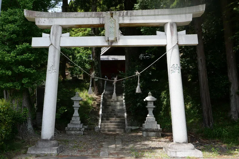 八幡神社の明神鳥居