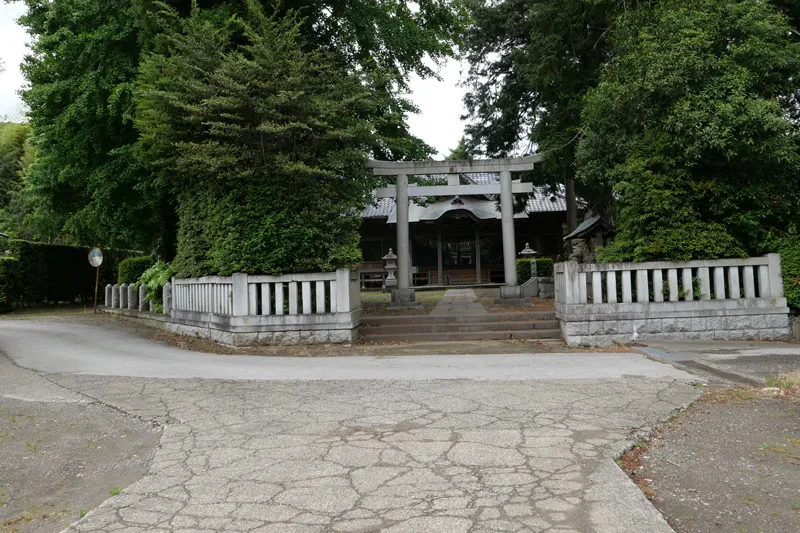 上諏訪神社の参道入口