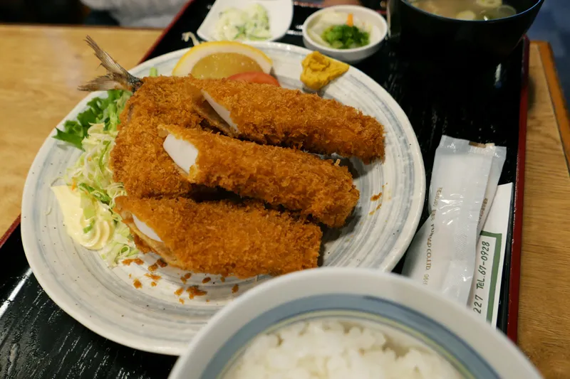 ミックスフライ定食