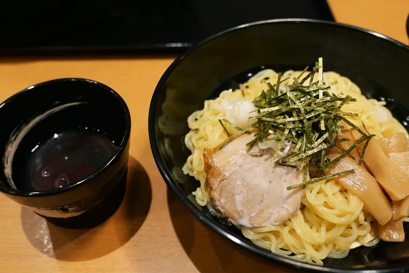 ざるラーメン