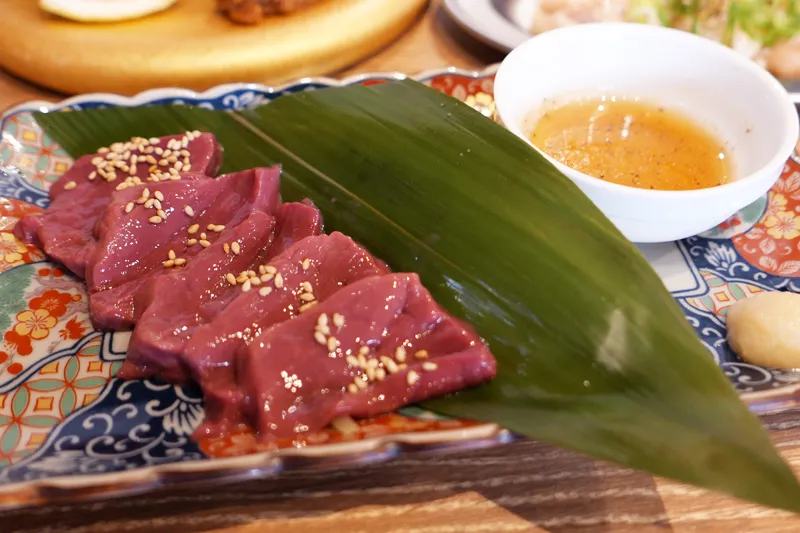 生食感牛レバ刺し