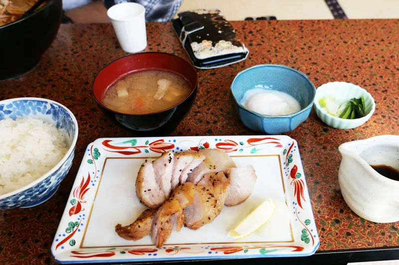 豚霜降り肉あぶり定食