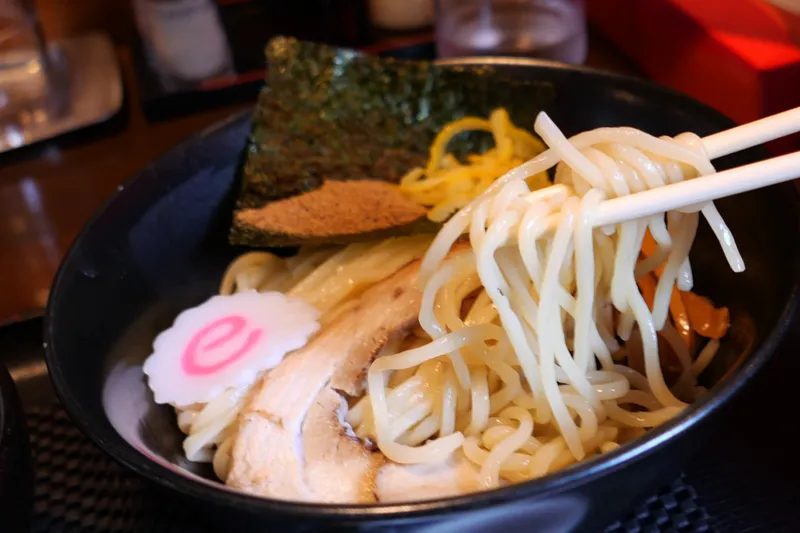 ナイつけめんの麺アップ