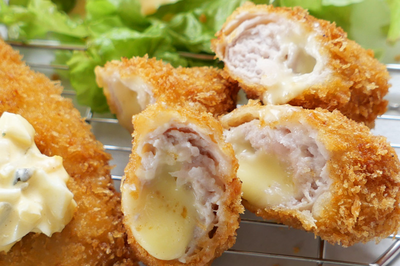 チーズの豚肉巻きフライの断面