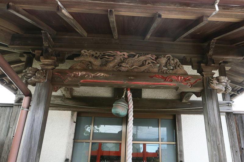 稲垣祥三の龍の彫刻