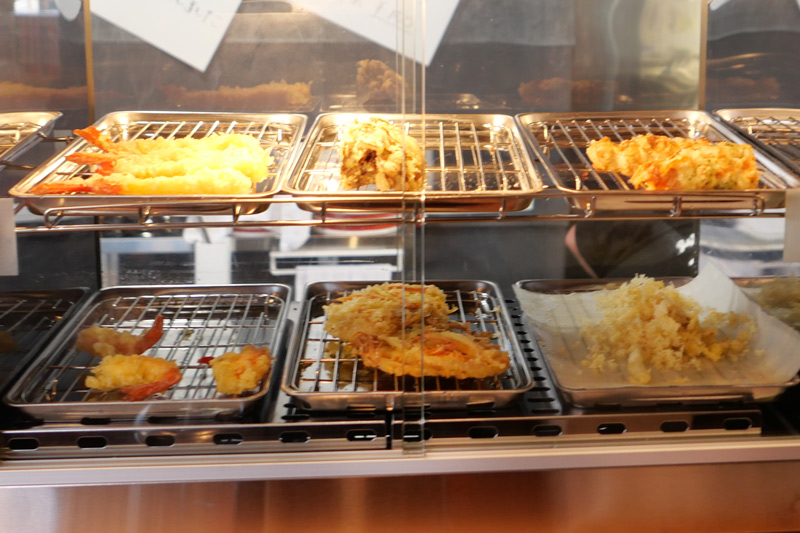 ショーケースの天ぷら