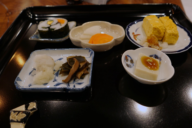 蕎麦御膳の前菜