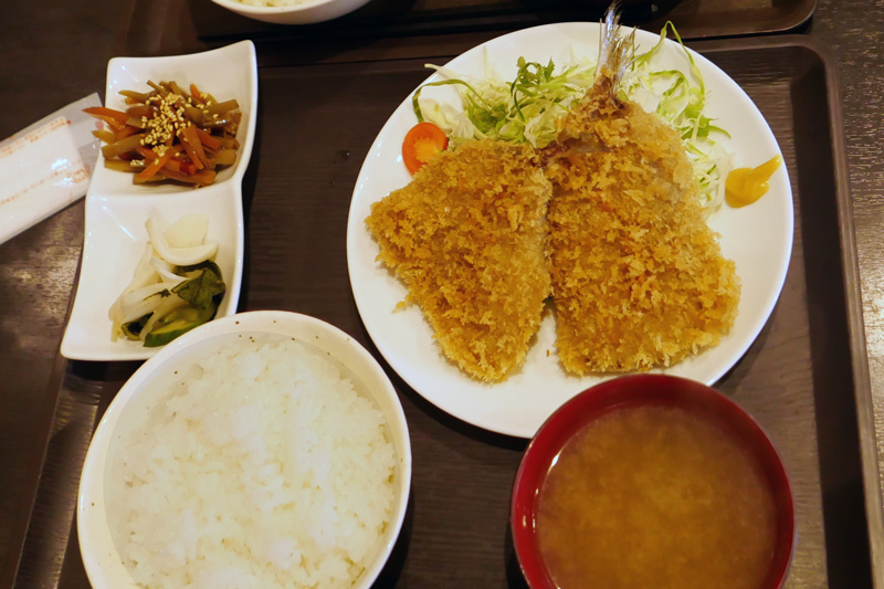 アジ、イワシフライ定食