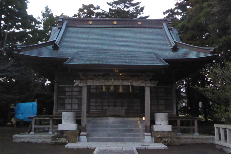 八幡神社の拝殿