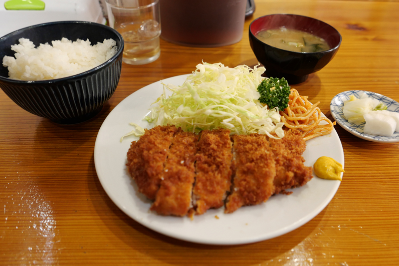 とんかつ定食