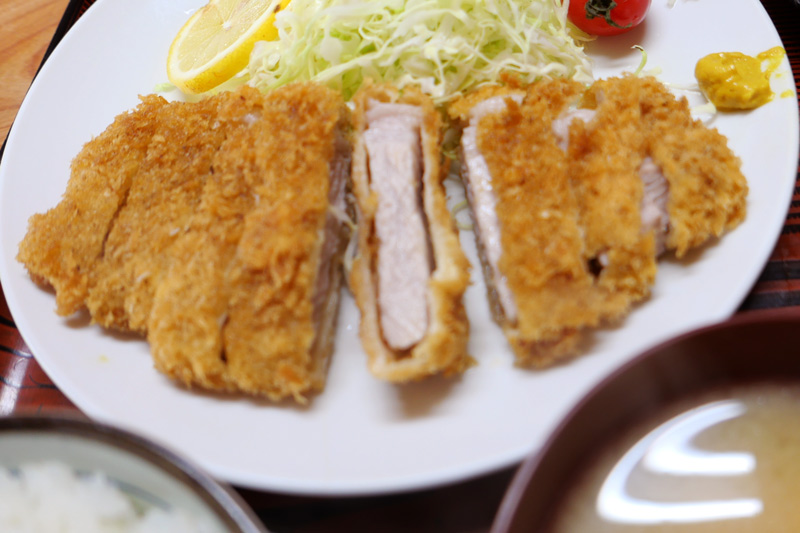 トンカツのアップ写真