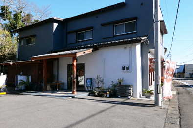 長狭街道沿いの店舗