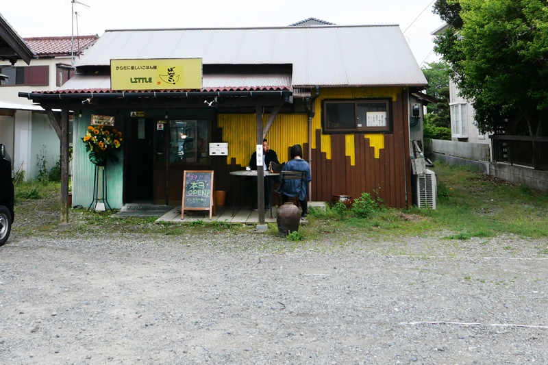 LITTLE　ばんざいの店舗外観写真