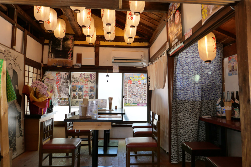 レトロな雰囲気の店内
