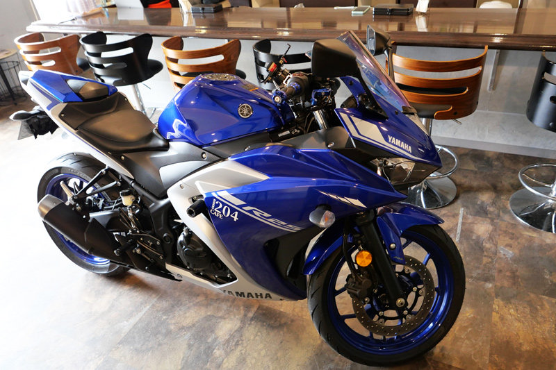 YAMAHA YZF-R25