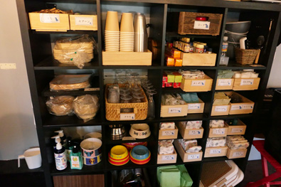 洗面用品・調味料のコーナー