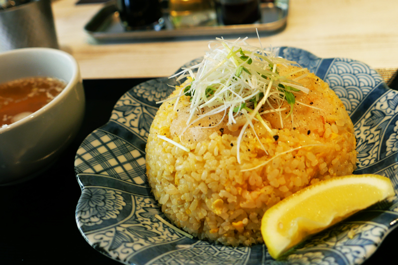 黒胡椒エビ炒飯