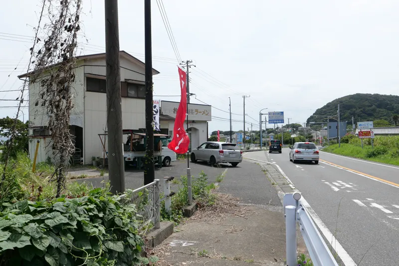 国道128号線沿いのノボリ
