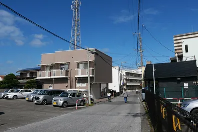 ベージュの建物